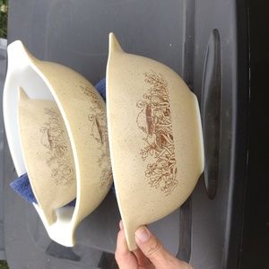 Pyrex serving dish and baking set